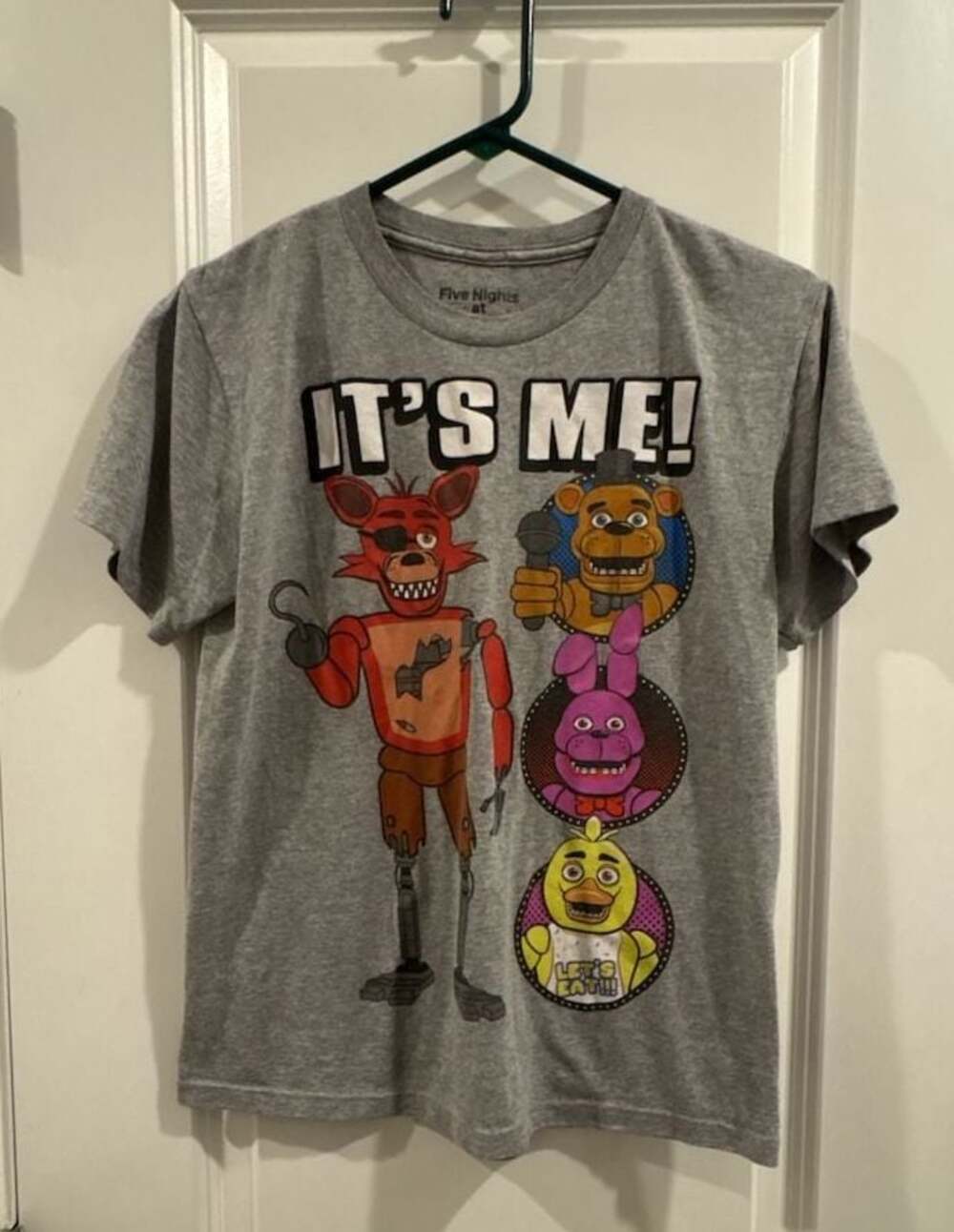 Five Nights at Freddy's 'It's Me!' Foxy and Friends Graphic T-Shirt